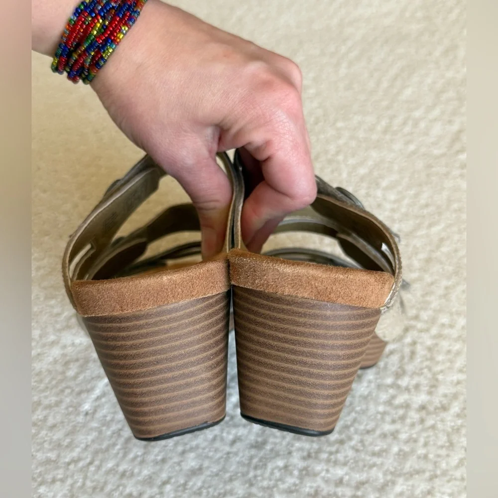 Romika Silver Metallic Strappy Wedge Adjustable Strap Sandal‎ Size 38 (7-7.5)